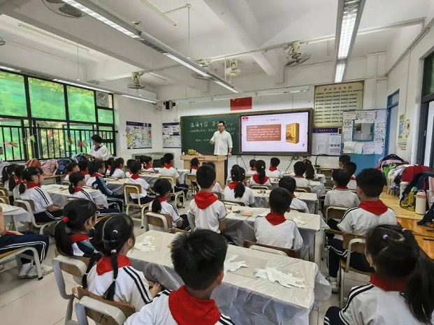 星活力丨“聞香”識(shí)非遺，手作傳匠心