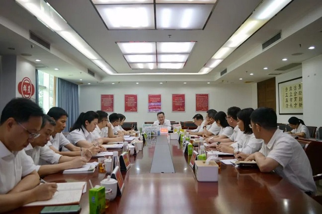 廣藥集團(tuán)黨委書記、董事長(zhǎng)李小軍到白云山星群公司調(diào)研